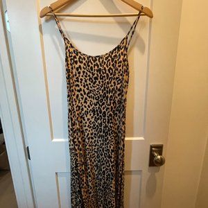 Forever 21 Animal print midi